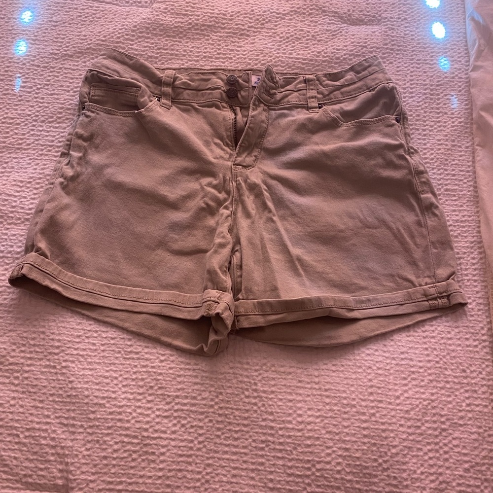 High rise khaki shorts